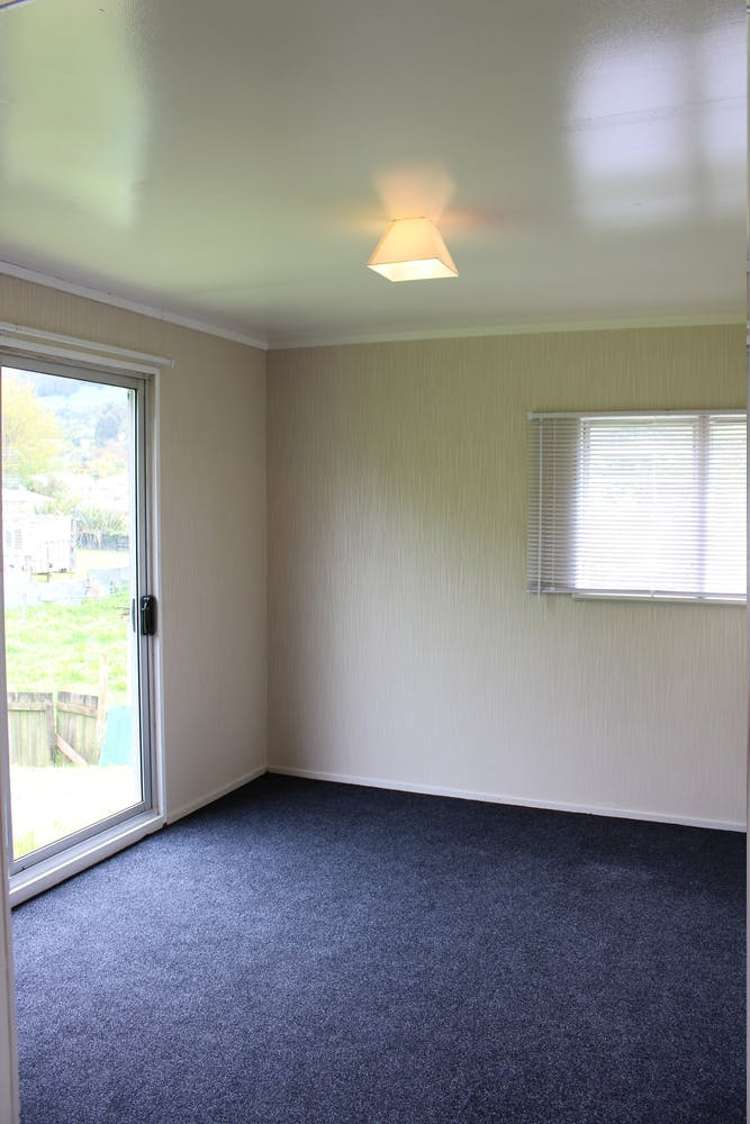 12 Grayson Avenue Mangakakahi_11