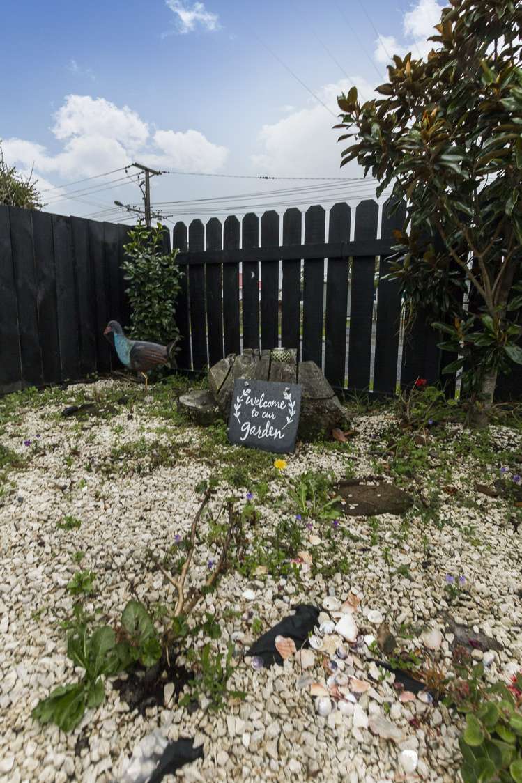 13 Royal View Road Te Atatu South_15