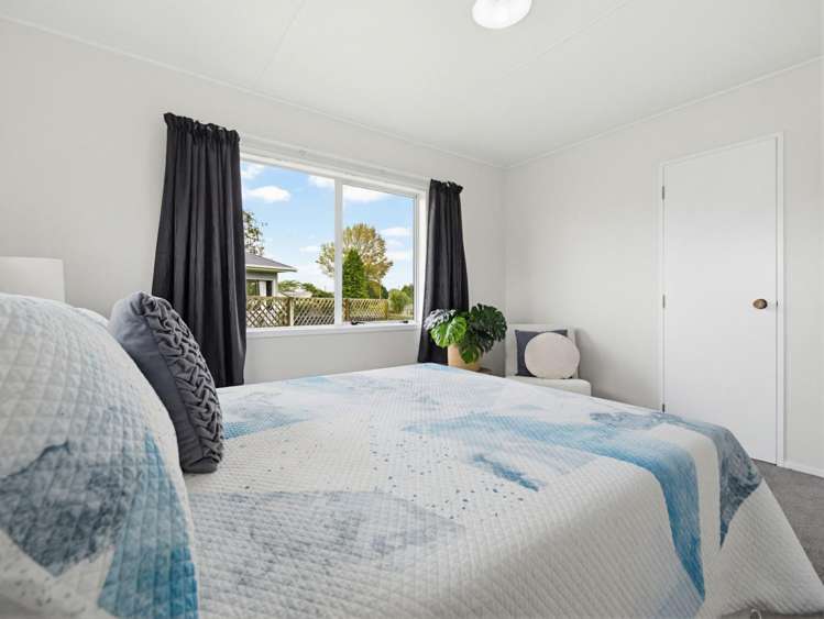 22 Price Crescent 11385_11