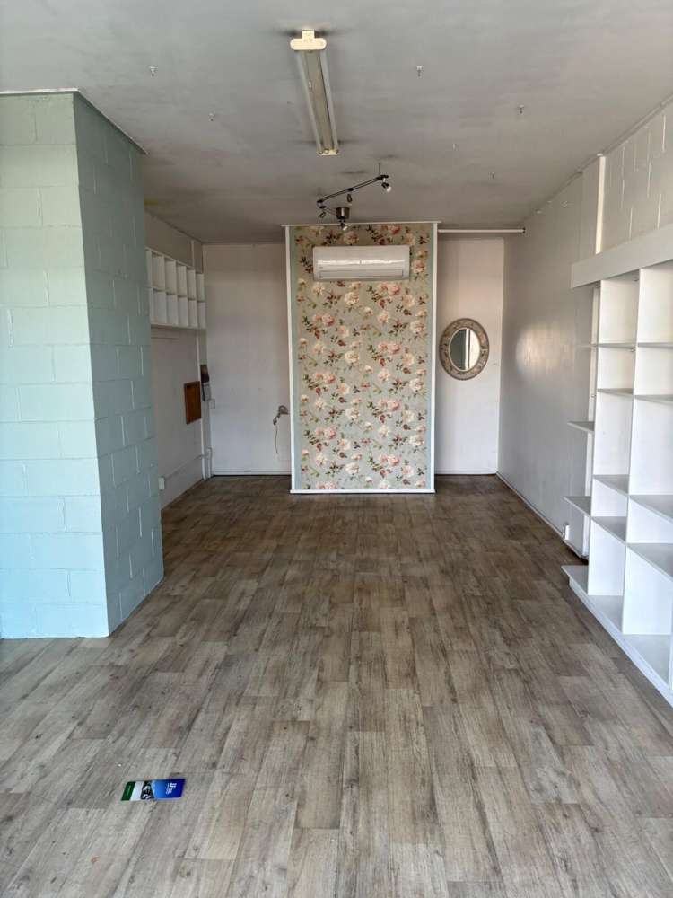 249-255 Oxford Street Levin_1