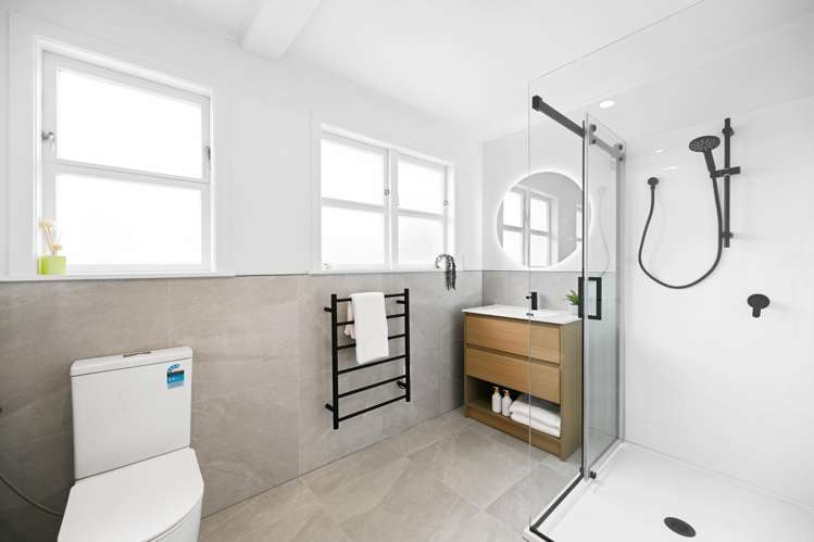 11 Dinsdale Road Dinsdale_13