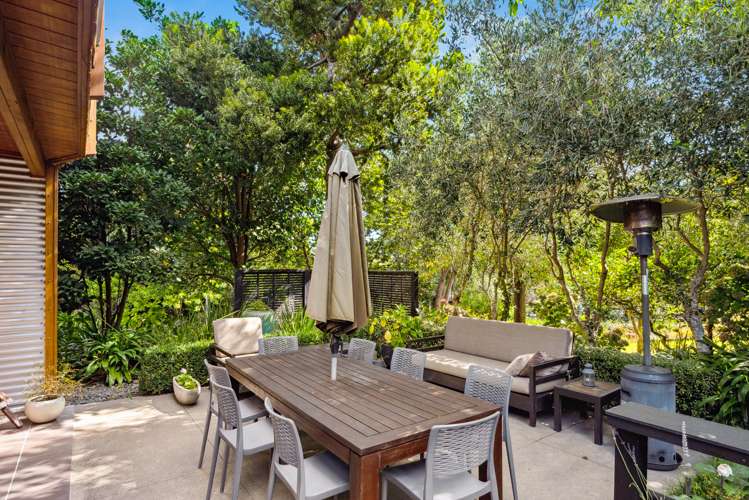 2 Fiesta Grove Raumati Beach_8