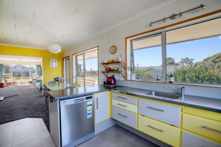 216 Revell Street Hokitika_12