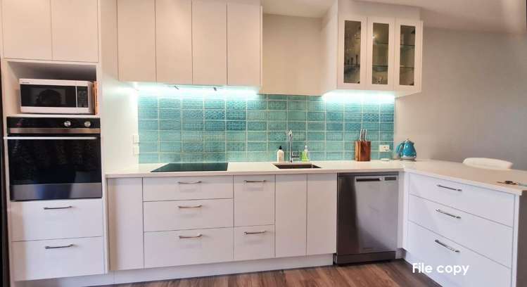 10b/71 Buffalo Beach Road_4