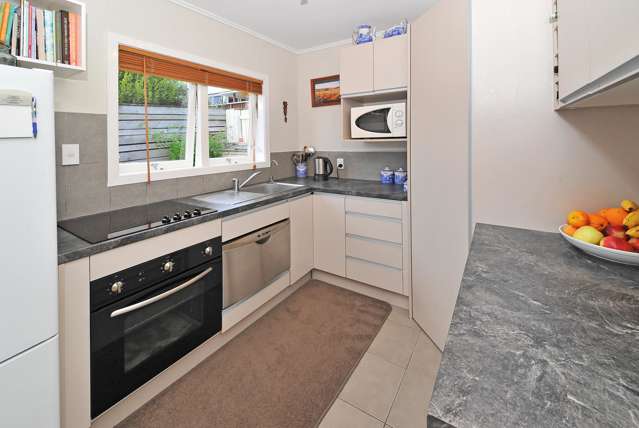 2/39 Clark Road Pahurehure_1