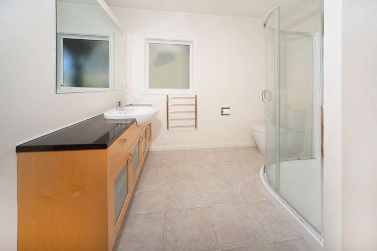 15 Valkyria Place Beach Haven_6