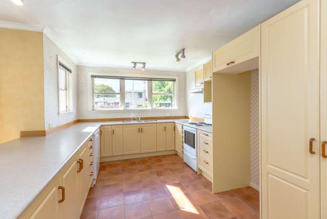 13 Armstrong Avenue Carterton_3