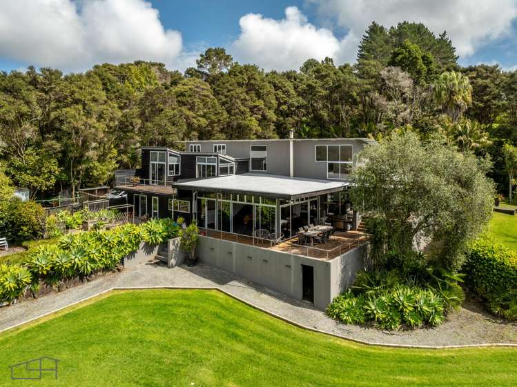 180 Forest Hill Road Waiatarua_1