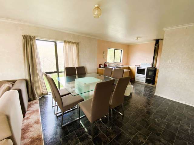 1909a East Coast Road Whakatiwai_2