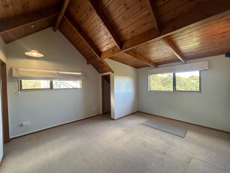 1 Dalmeny Close Murrays Bay_12