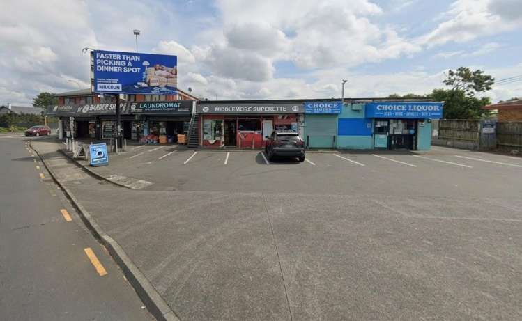 91 Mangere Road_0