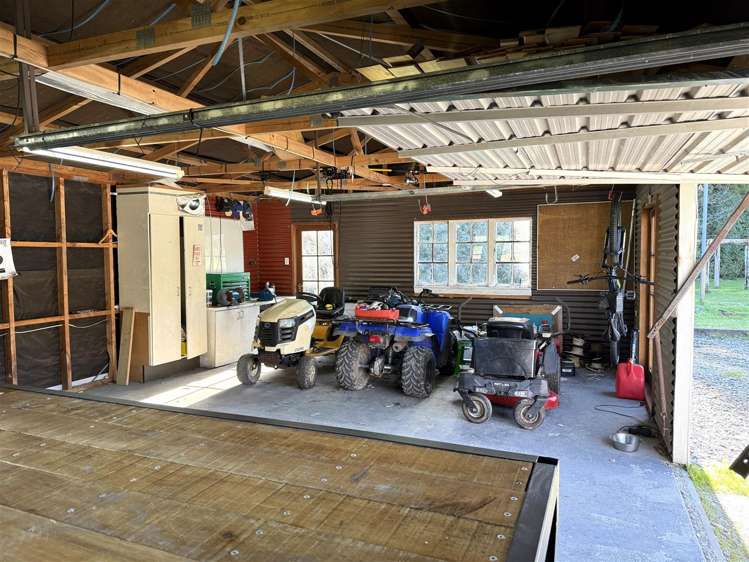 171 Coulson Road Paroa_26