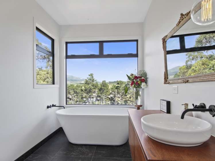 2b Rakaunui Street Raglan_16