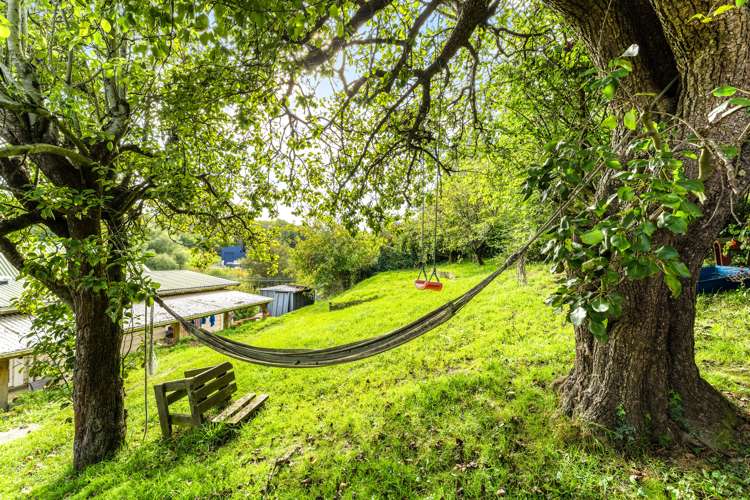 190 Main South Road Green Island_12