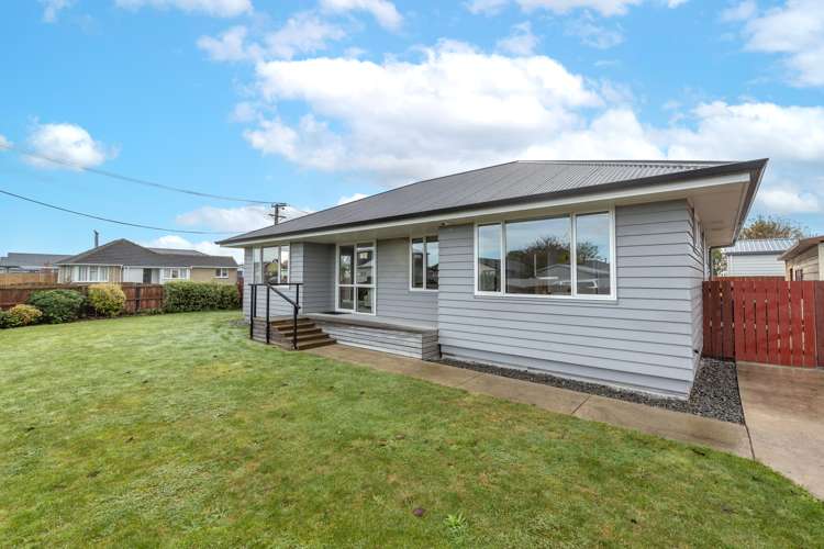 17 Portchester Street Aranui_11