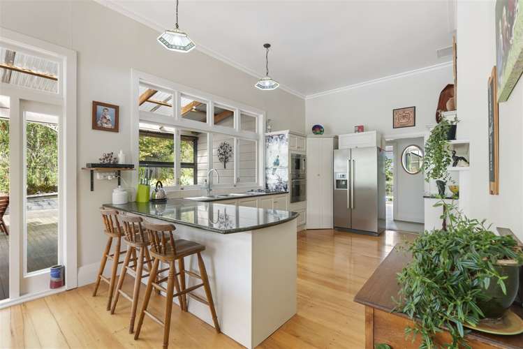 149 Whangaparaoa Road Red Beach_8