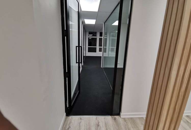 Unit 2/354 Great North Road Henderson_2