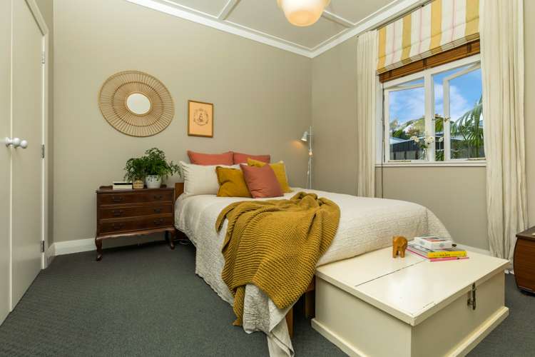 12 Ascot Avenue Narrow Neck_14