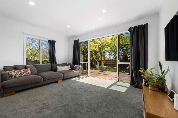 34 Achilles Street Burwood_6