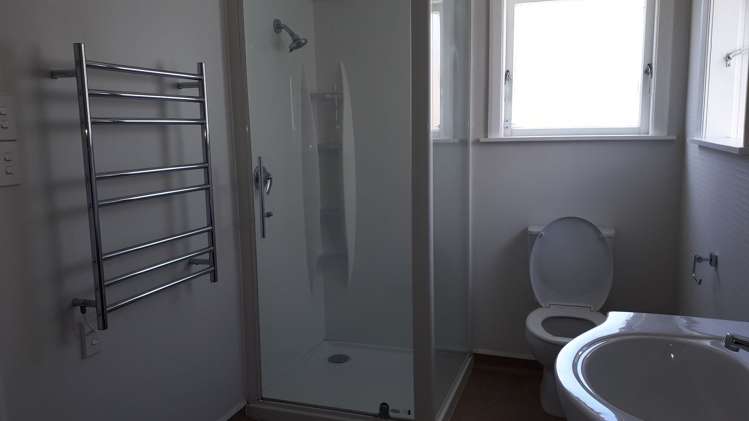 96 Buckley Road Southgate_12