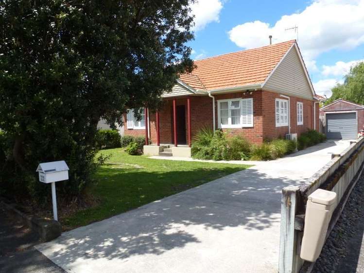 232 College Street West End_0