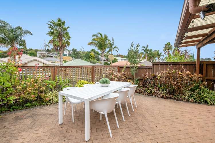 4 Red Hibiscus Road Stanmore Bay_18