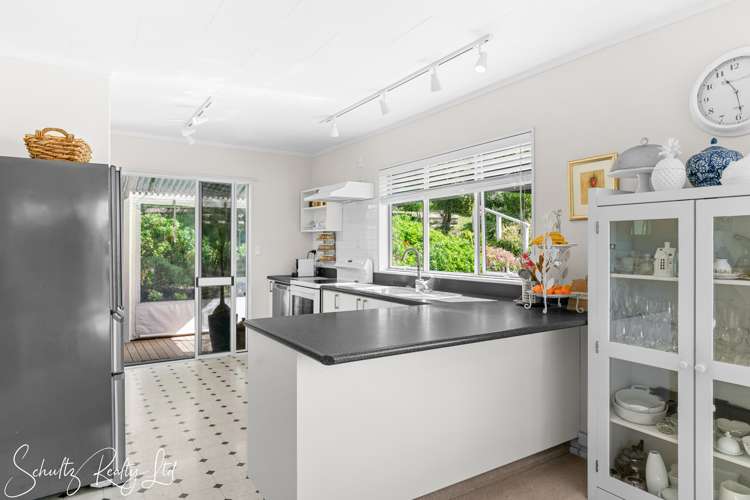 2 Cliff Street Paparoa_10