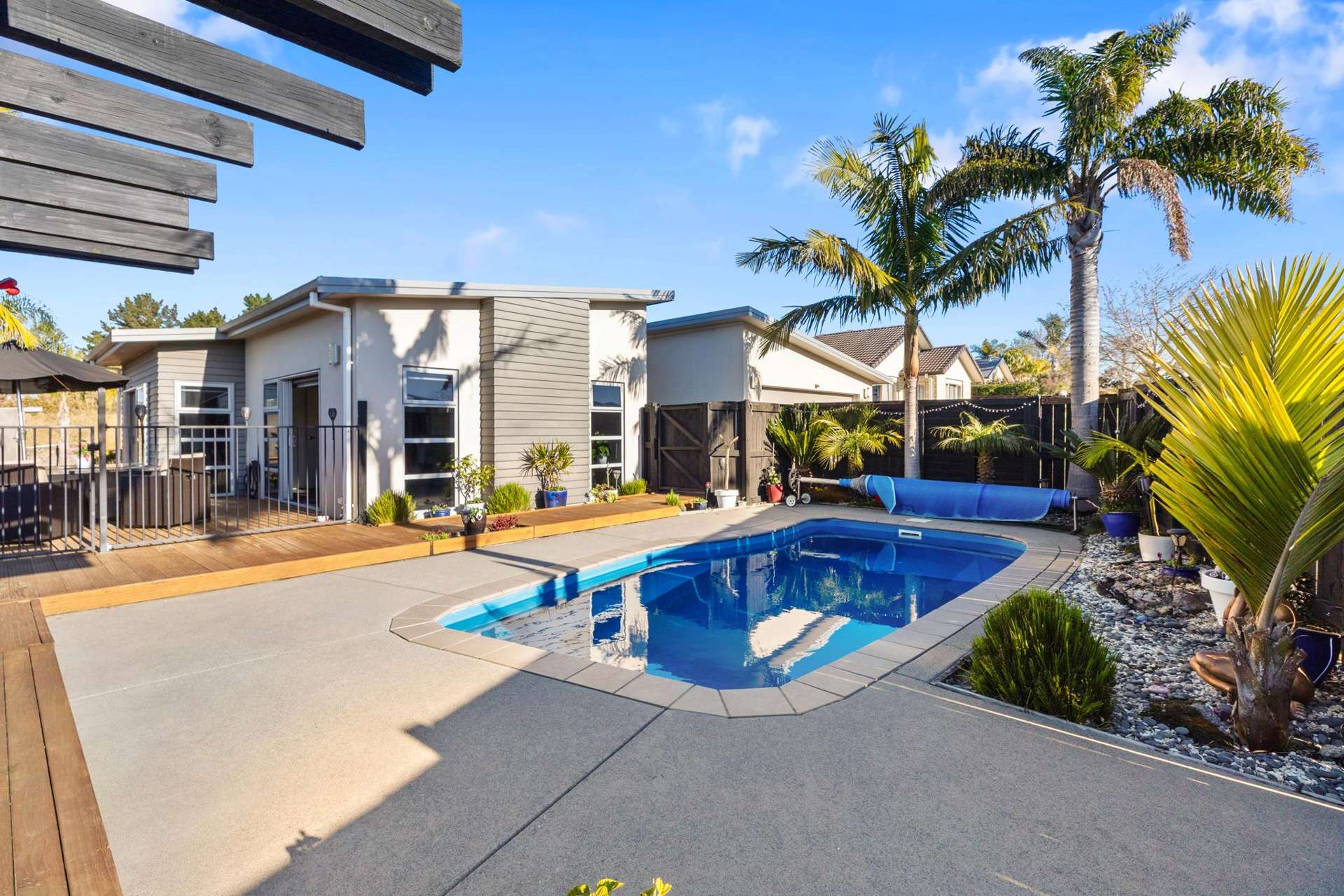 8 Waterside Drive Pyes Pa_0