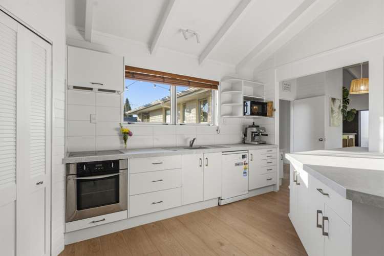 68 Forrester Drive Welcome Bay_12