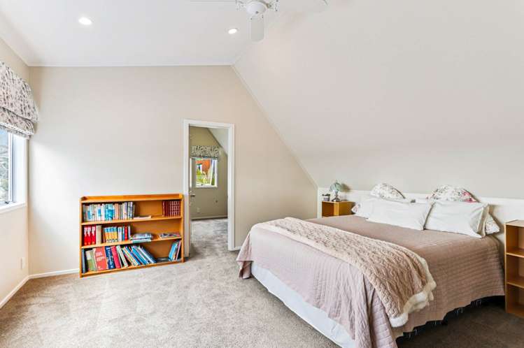 85 The Terrace Herald Island_18