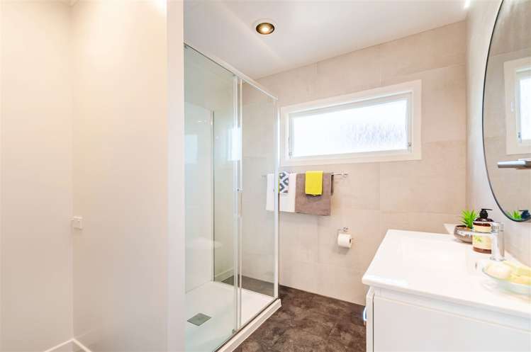 1 Thompson Place Cable Bay_10