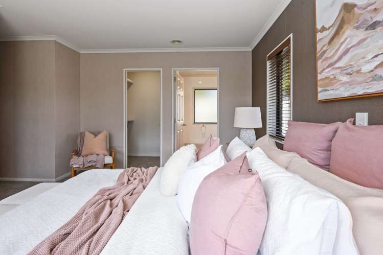 15 Frame Place Owhata_13