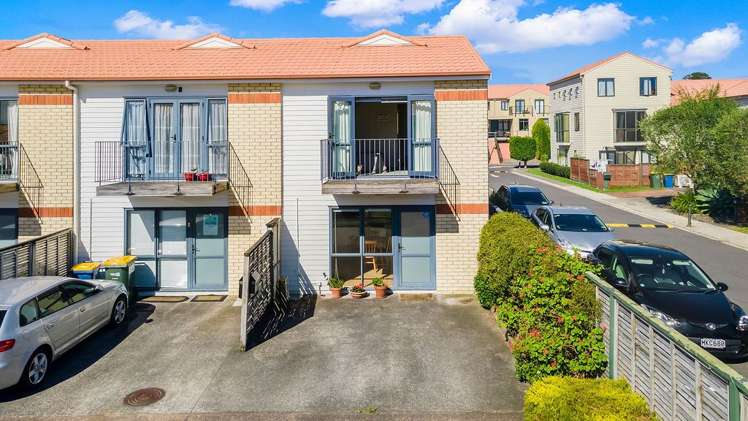 11/3 Ambrico Place New Lynn_17