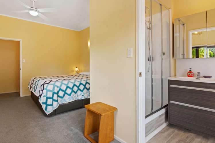 2/58 Glencoe Road Browns Bay_9