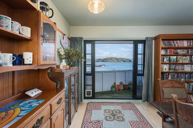 3/422 Queens Drive Lyall Bay_4