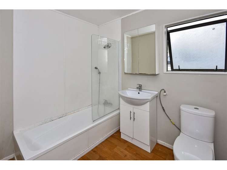 2/83 Templeton Place Clendon Park_7