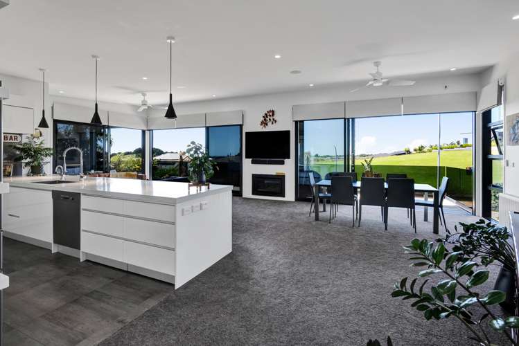 15 Links Drive Bell Block_13