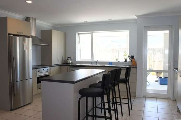 32 Kendall View Stoke_4