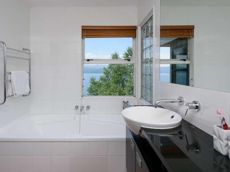 13 Fortification Road Karaka Bays_20