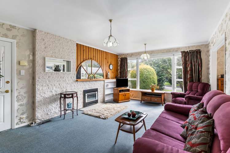 4 Silverbirch Grove Churton Park_5