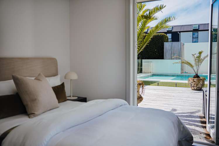 12 Tangaroa Street Point England_16