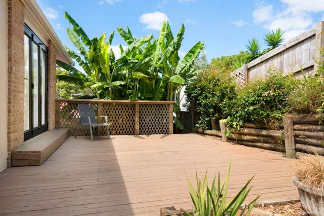 2/56 Oaktree Avenue Browns Bay_2