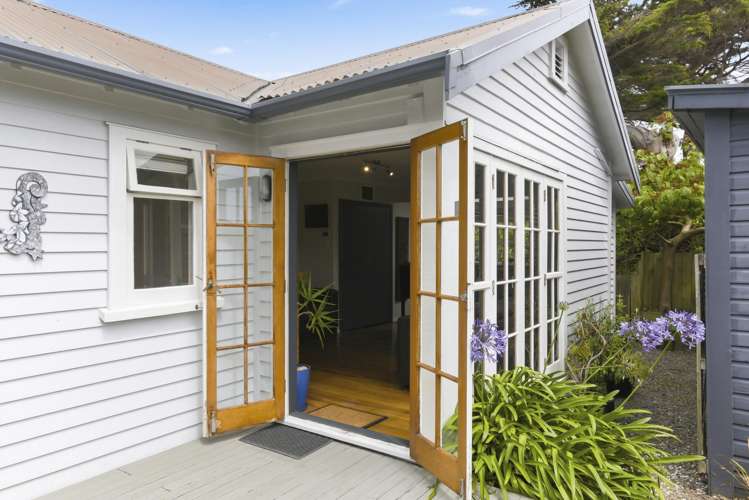 5A Paneta Street Paekakariki_24