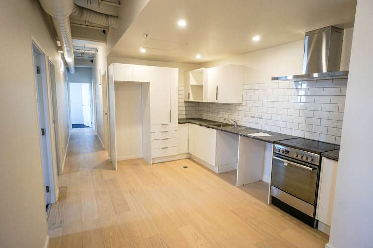 6C/163 Thorndon Quay Pipitea_1