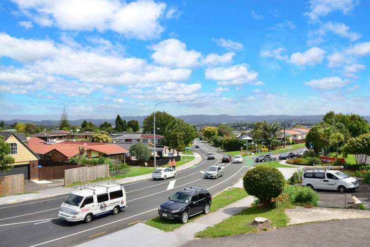 196 Edmonton Road Te Atatu South_19