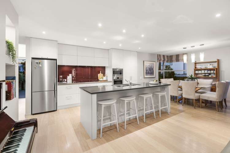 2a Rushden Terrace Red Beach_28