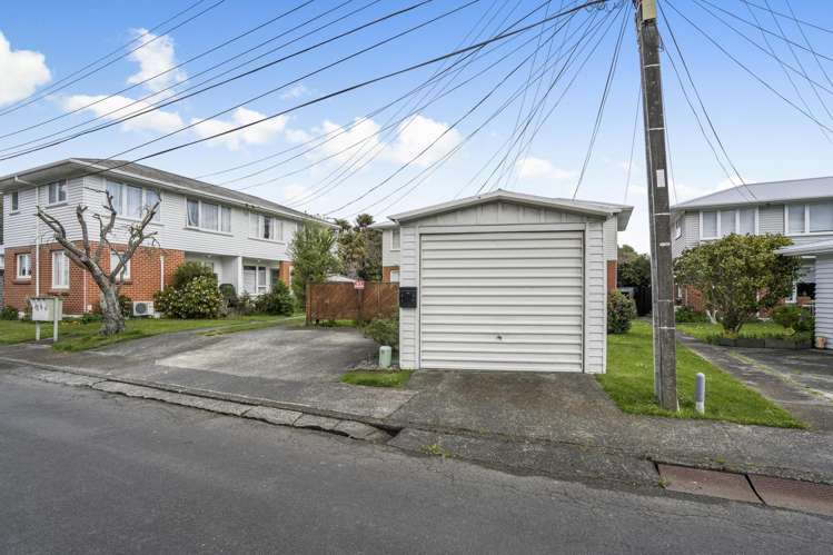 5T/220 Waiwhetu Road Waterloo_14