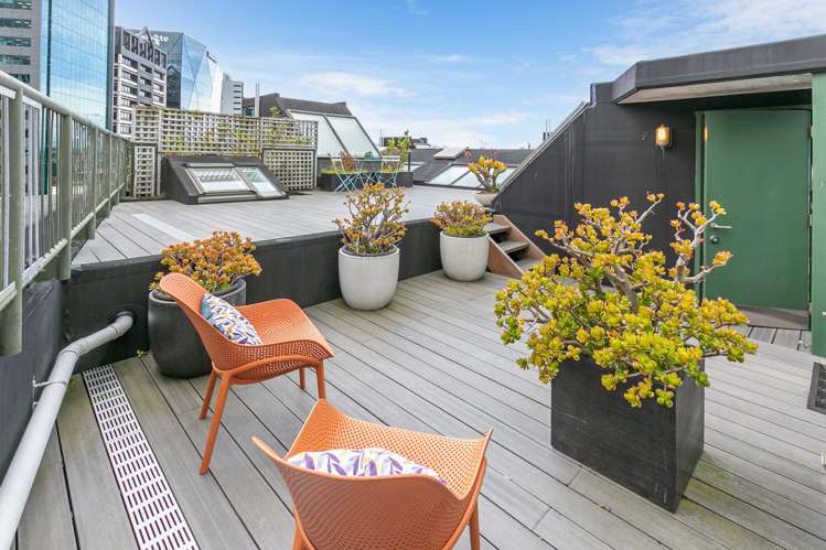 3.10/1 Queens Wharf Wellington Central_9