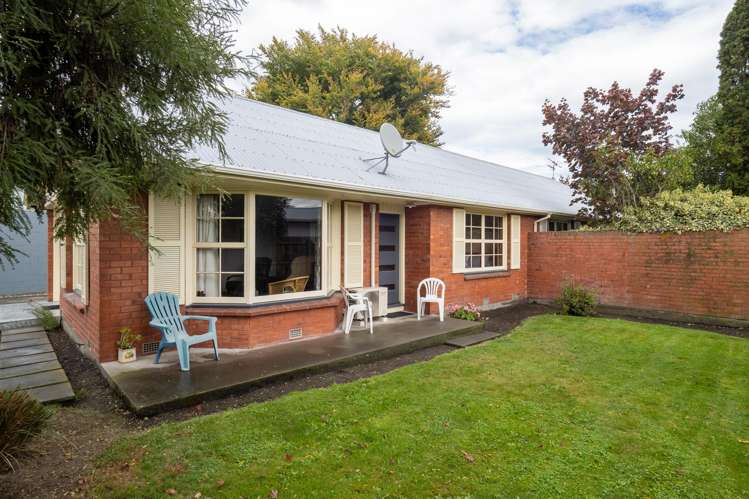 2/62 Alford Forest Road_0