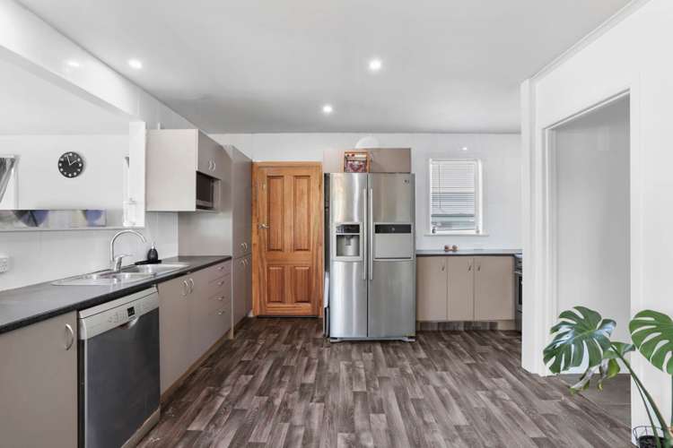 14 Parker Avenue New Lynn_9